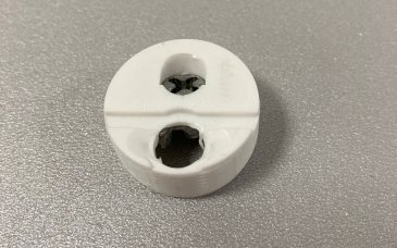 Корпусная стяжка под пресс, белая, 20 штук Корпусная стяжка под пресс, белая, 20 штук